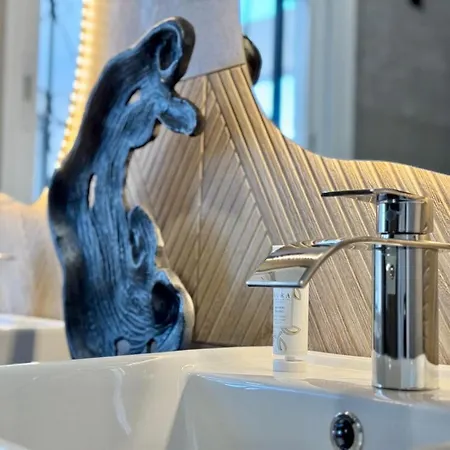 Elegance In The Heart Of Apartament Malaga