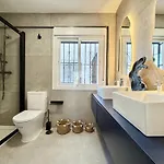 Elegance In The Heart Of Lejlighed Málaga