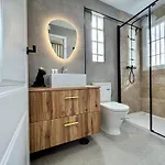 Elegance In The Heart Of Lejlighed