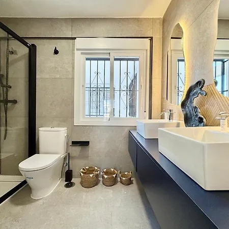 Elegance In The Heart Of Apartamento Málaga