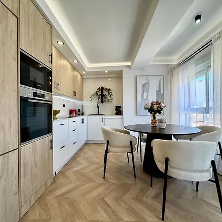 Apartamento Elegance In The Heart Of *