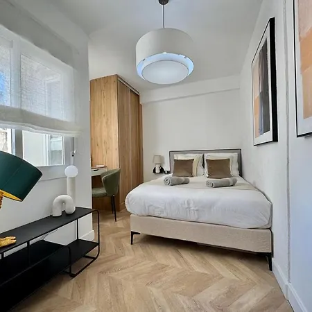 Apartamento Elegance In The Heart Of *