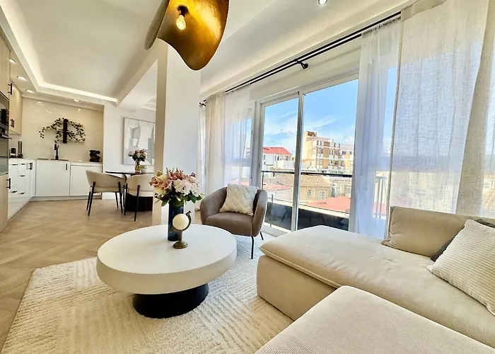 Elegance In The Heart Of Apartment